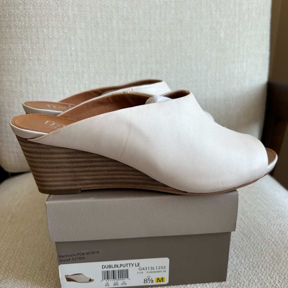NWT Franco Sarto White Wedge Shoes Size 8.5